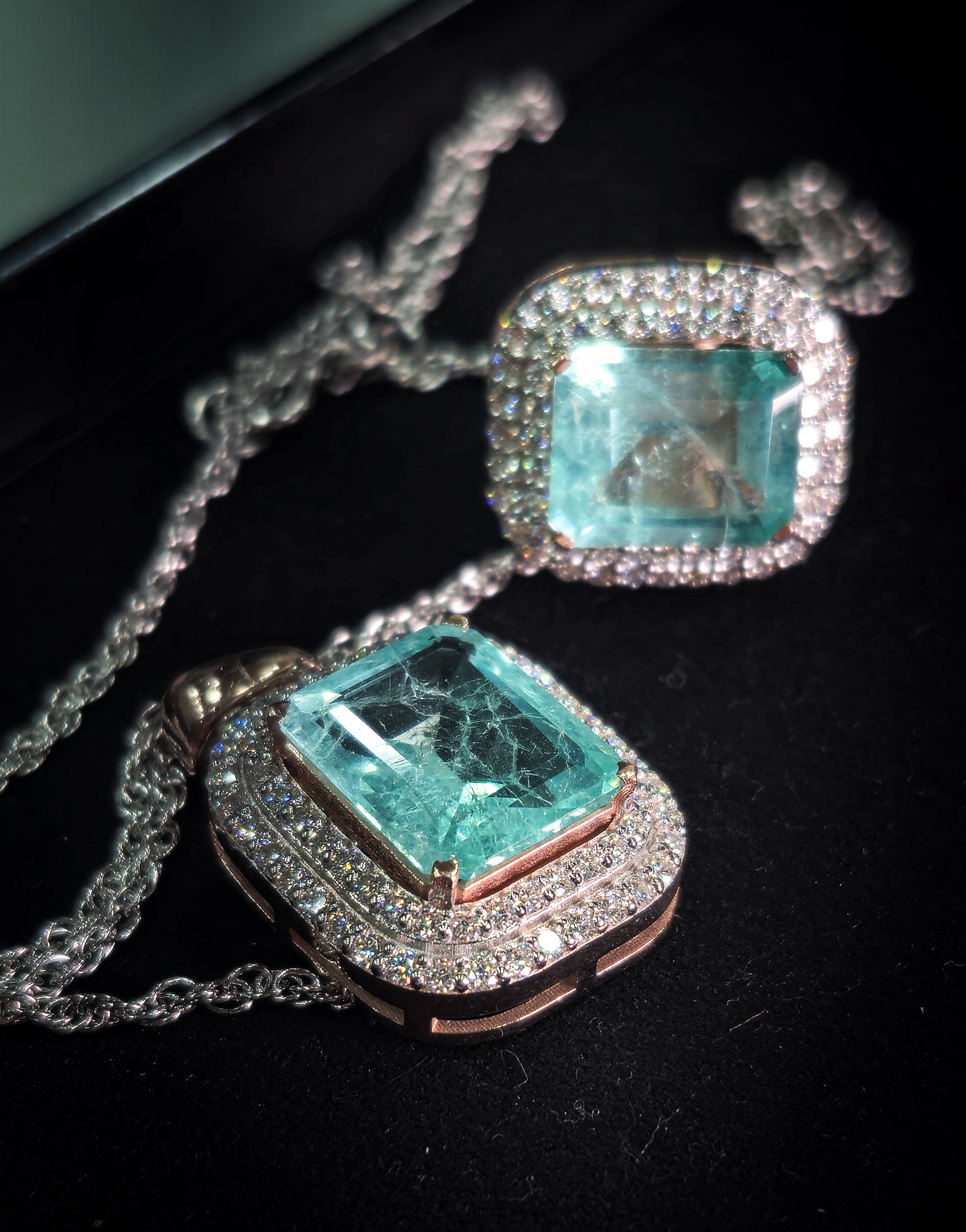 Synthetic Teel Lab Grown Color Pendant Set (With Chain)