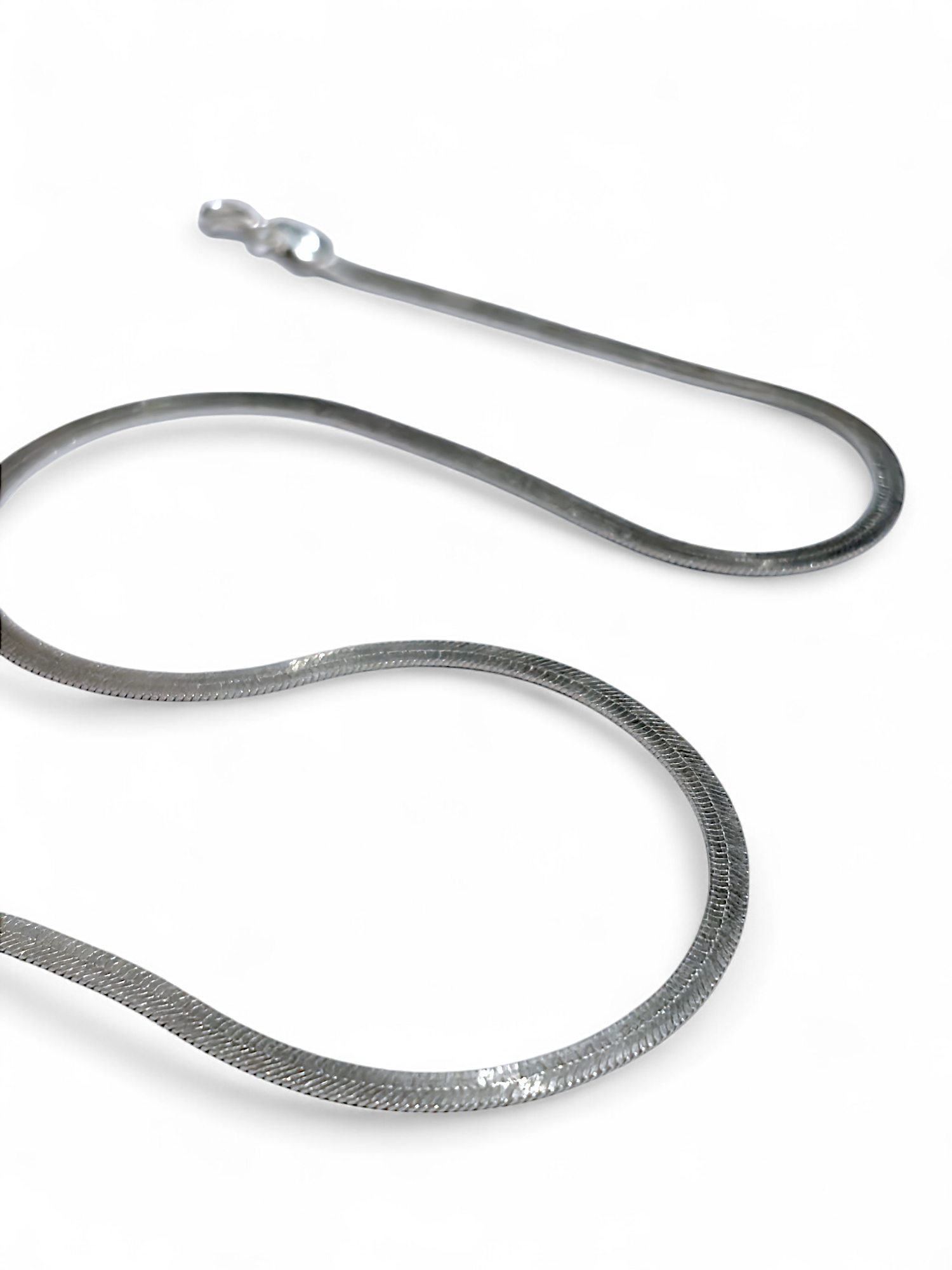Flat snake chain