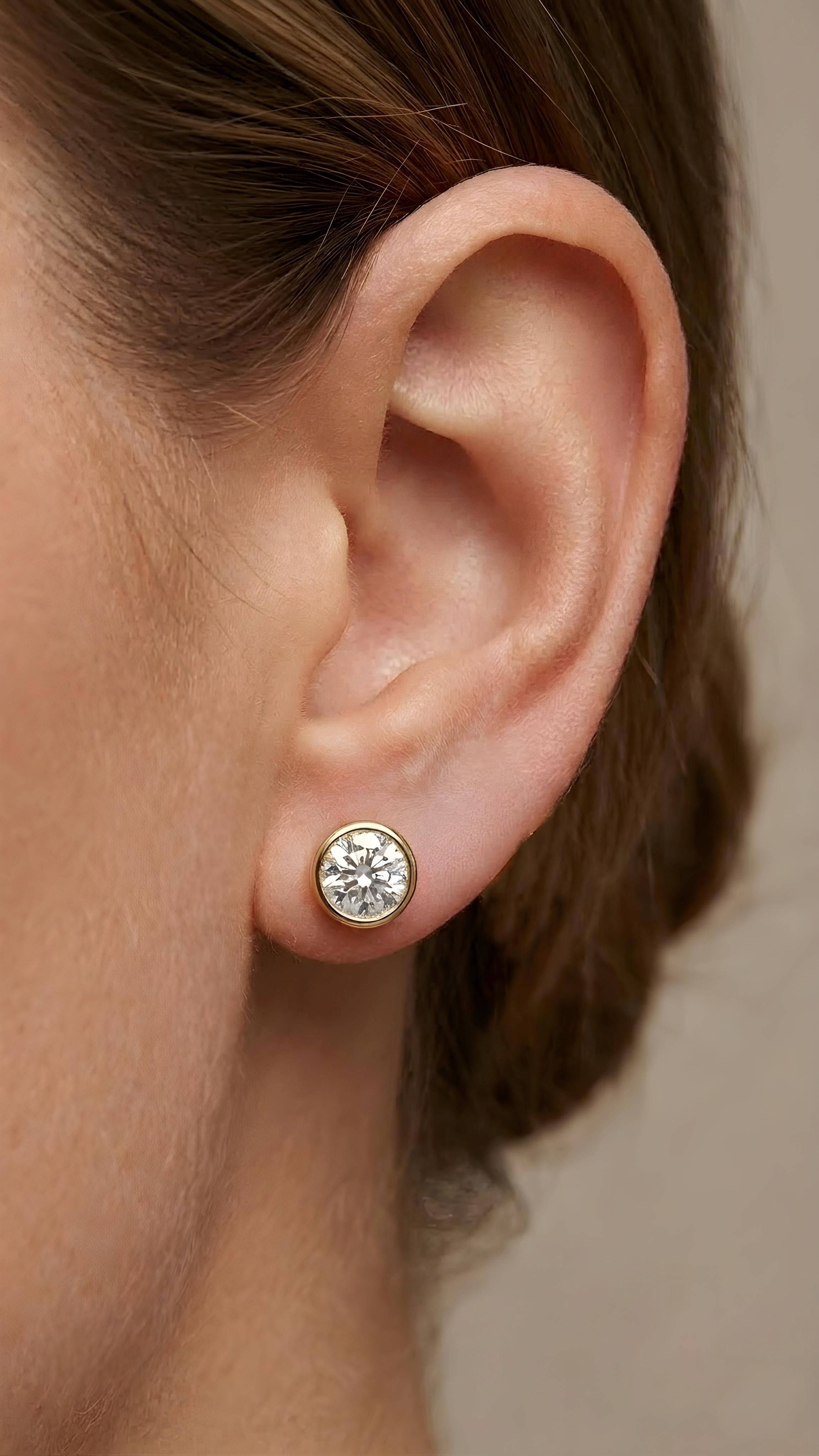 7mm Moissanite Stud Pair (With Certificate)